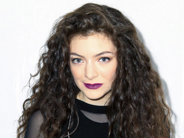 Nyanyikan Soundtrack-nya, Lorde Mampir ke Lokasi Syuting 'The Hunger Games: Mockingjay Part 1'